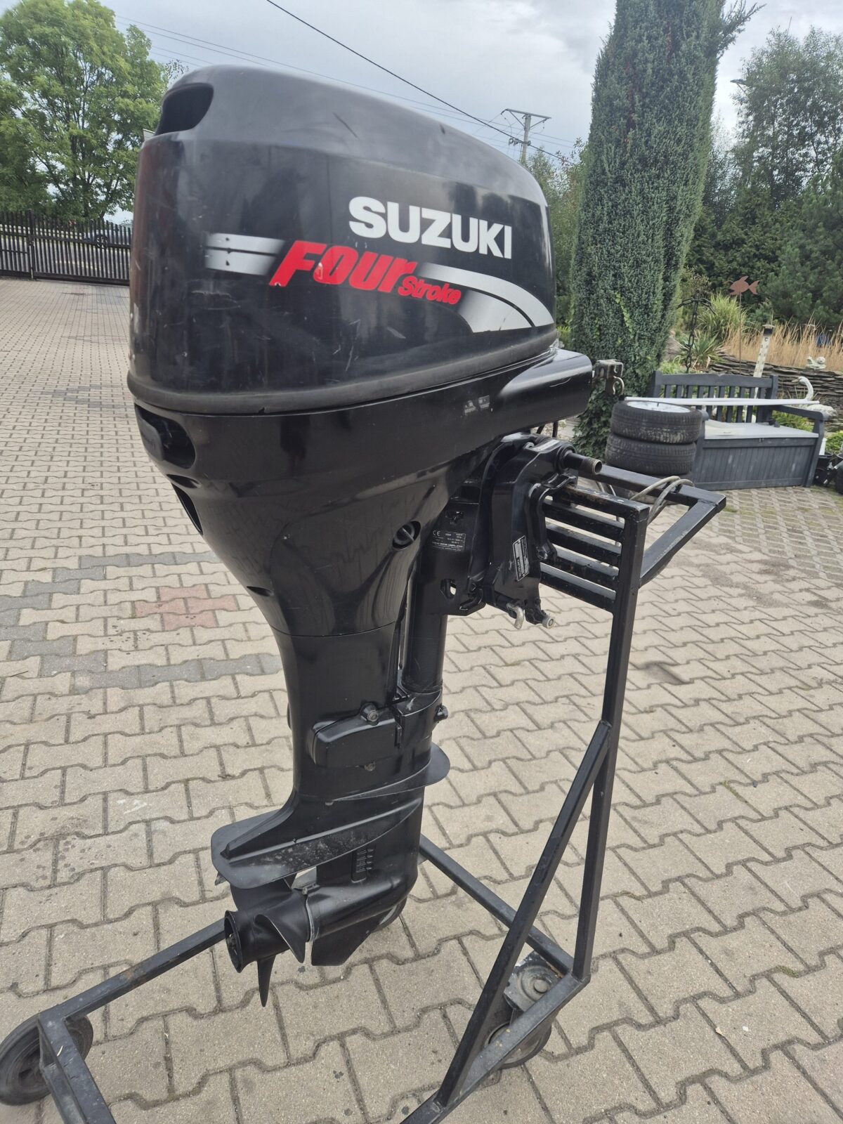 silnik zaburtowy Suzuki 25 KM stopa L , vtwin ,manetka rozrusznik